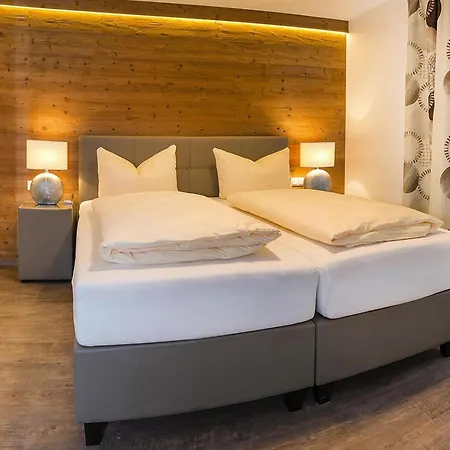 Penthouse In Near Lift