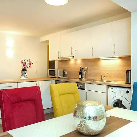 公寓 Penthouse In Near Lift *